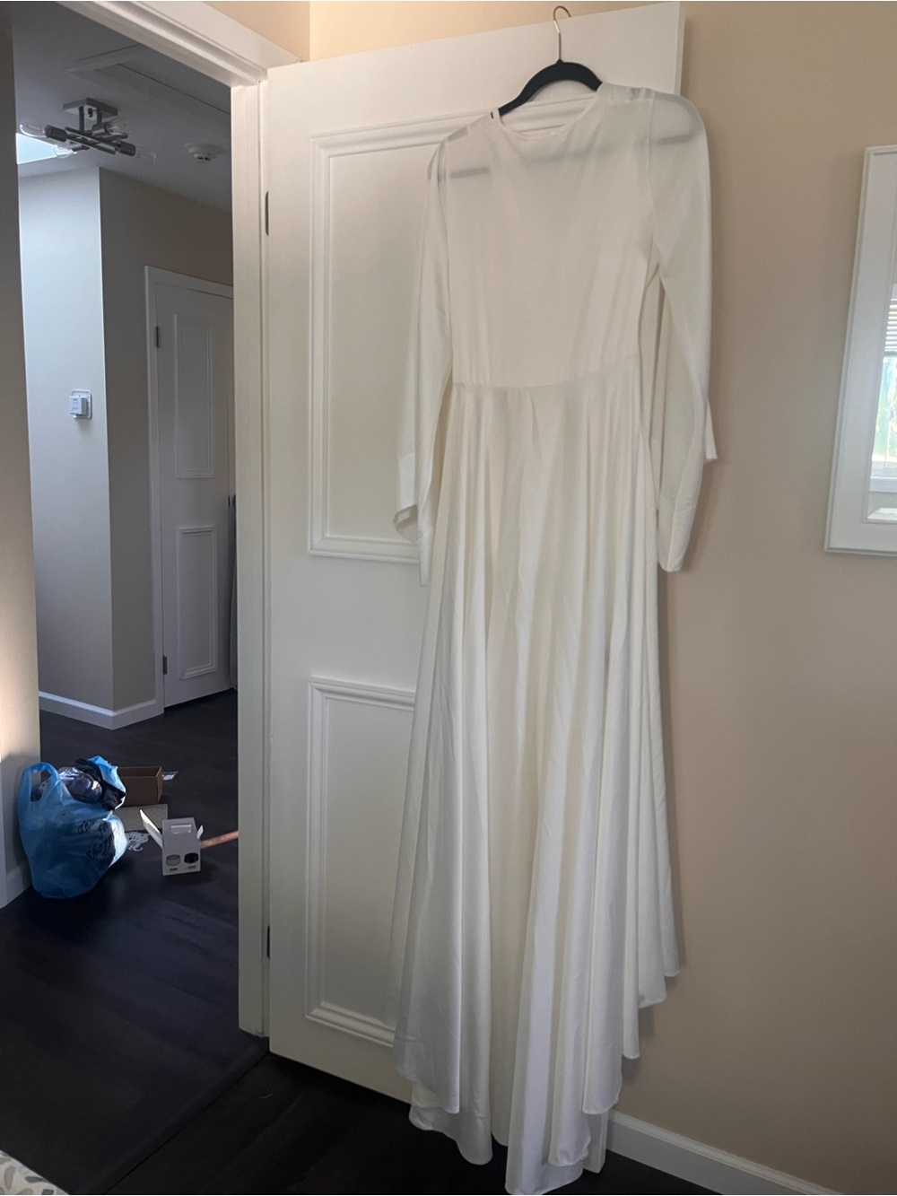 Elegant Long wedding robe